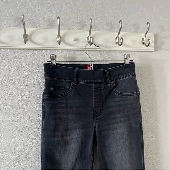 Spanx Ankle Straight Leg Pull-On Jeans - Picture 5 of 9